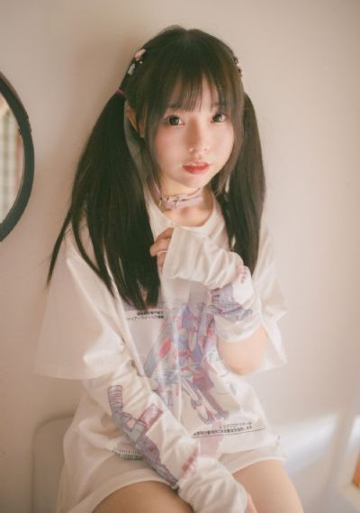 白莲花度假村第一季